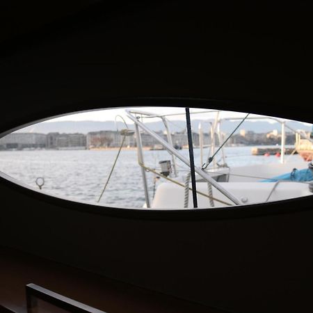 Floatinn Boat-Bnb Genève Buitenkant foto